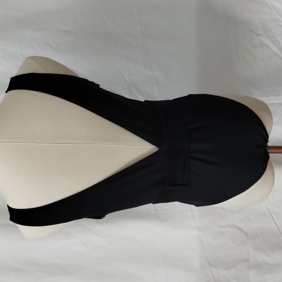 NWOT Black one piece swimsuit, plunge neckline, belted waistline, high on hip - Picture 3 of 12
